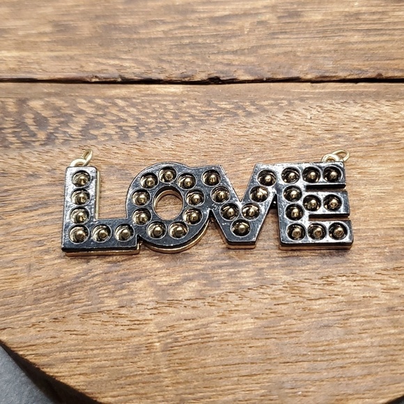Jewelry - Love pendant‎